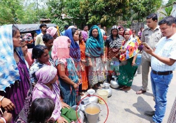 Water scarcity : Locals blocked road Water scarcity : Locals blocked road